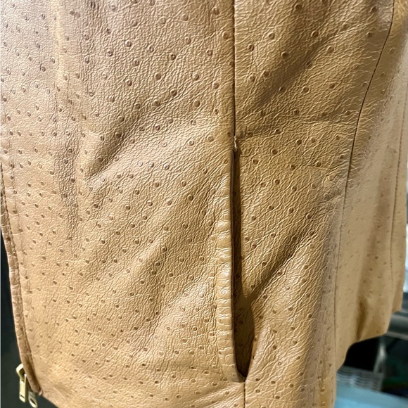 Stunning GENUINE LEATHER (ostrich) EXPRESS SIZE 9/10 VERSATILE JACKET - Picture 11 of 15